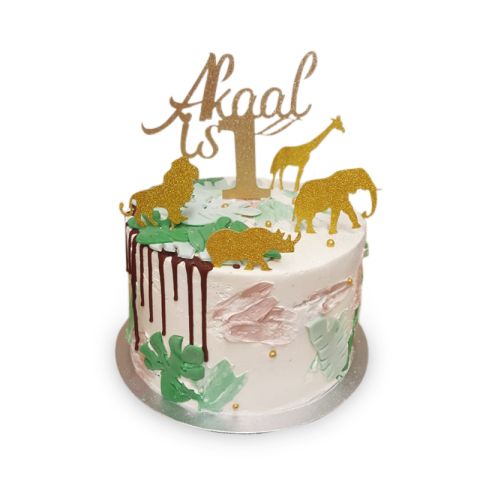 Jungle theme drip cake