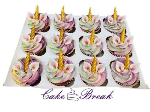 (C15) Cup Cakes 