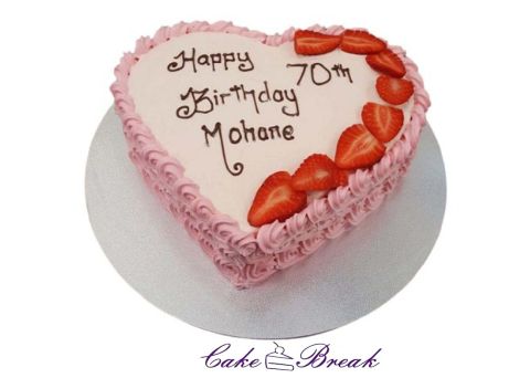 (H11) Heart Strawberry Cake