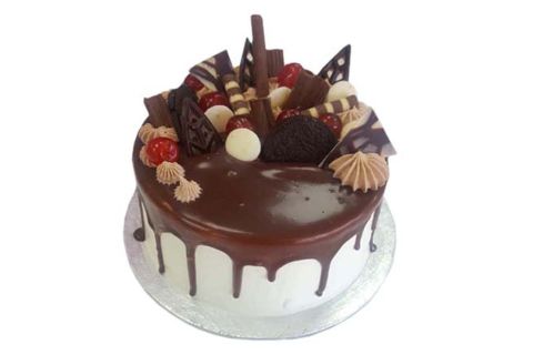 (R10) Chocolate Drip Chocolate Decor Round Cake