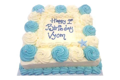 (S202) Blue And White Square Cream Cake