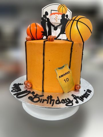 (Tall20) Basketball Cake